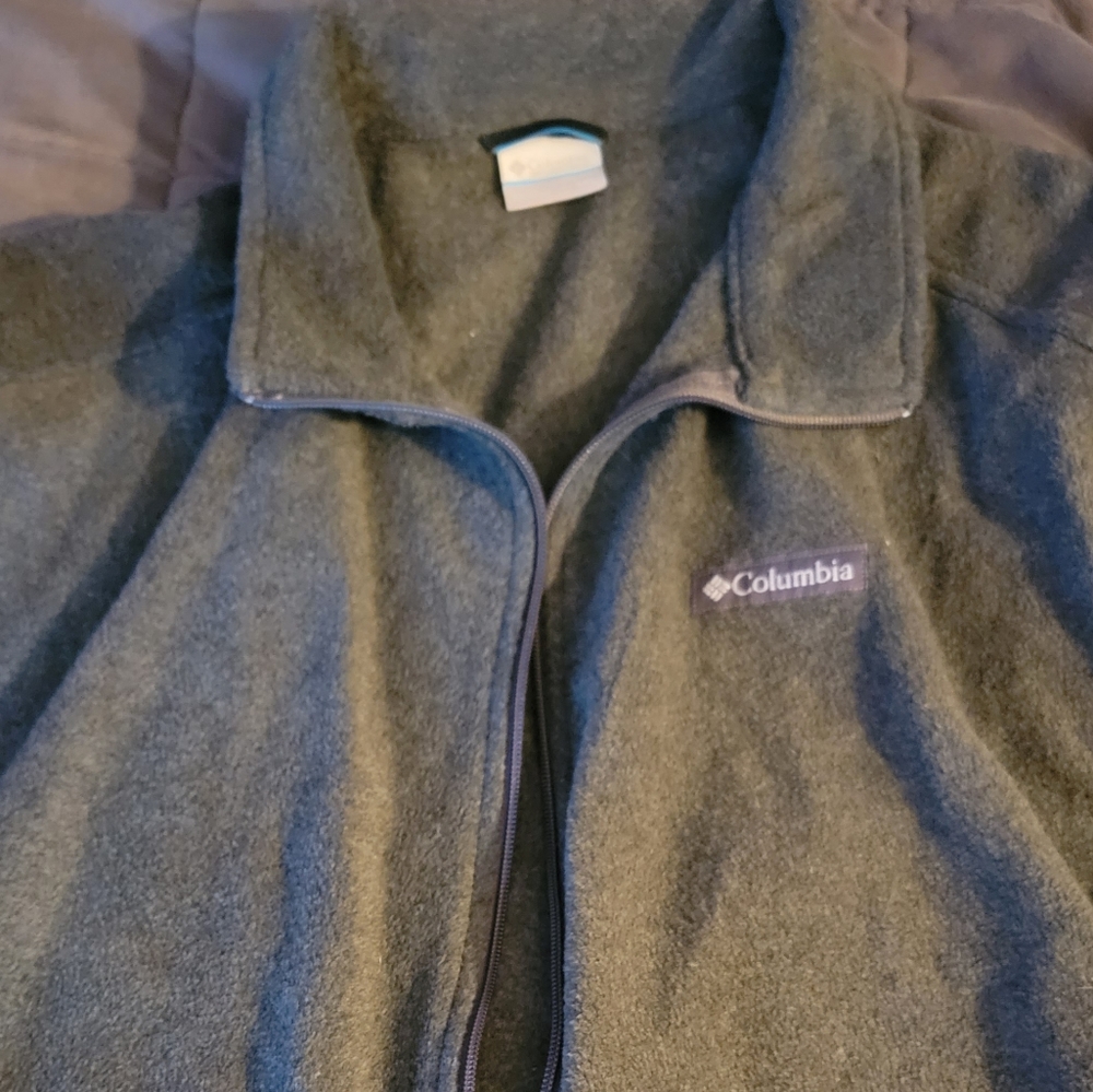 Mens Columbia vest